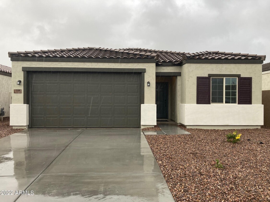 Primary Photo - 7395 N 127th Ln