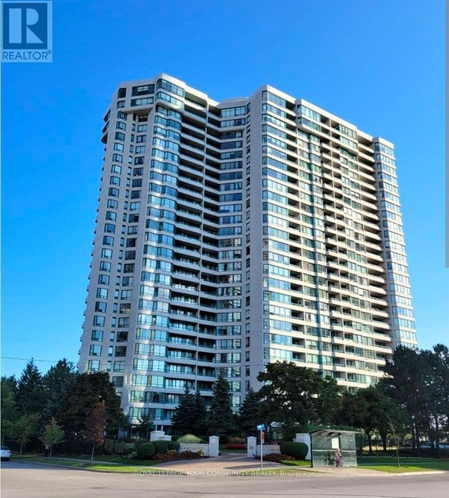 Building Photo - 550-550 Webb Dr