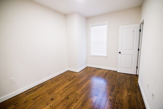 Foto del edificio - 757 Washington St