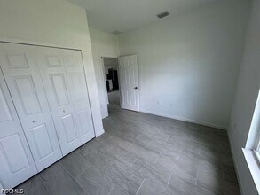 Building Photo - 1701 NE 44th Terrace