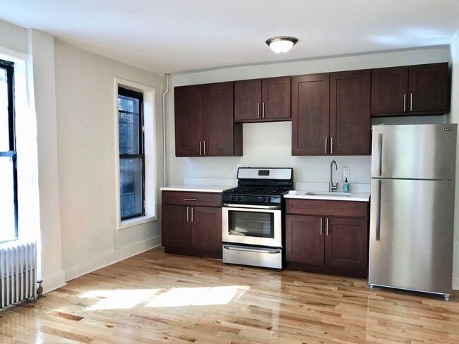 Foto del edificio - 618 Eastern Pkwy