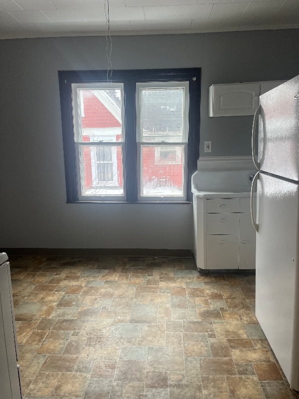 Building Photo - 99 Bowen St