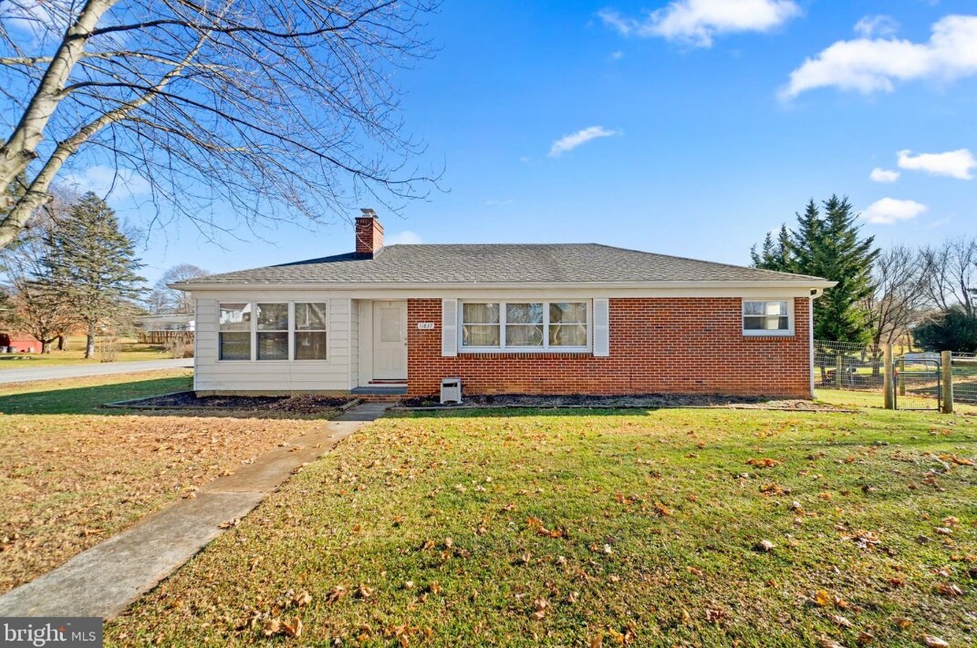 11837 Robinwood Dr, Hagerstown, MD 21742 House Rental in Hagerstown