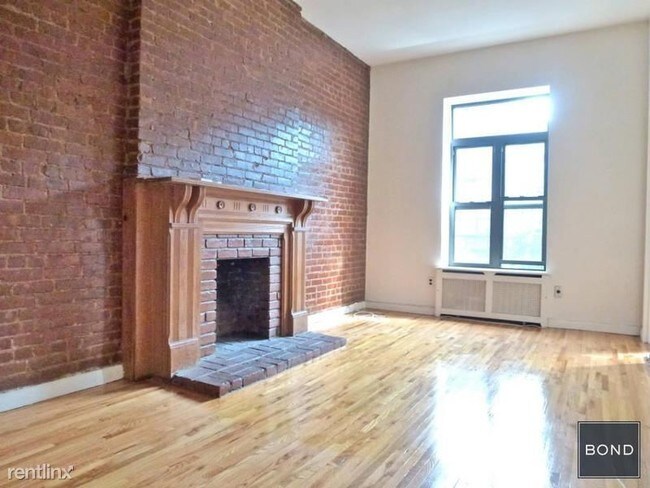 Building Photo - 1 br, 1 bath Apartment - 121 W 81st St
