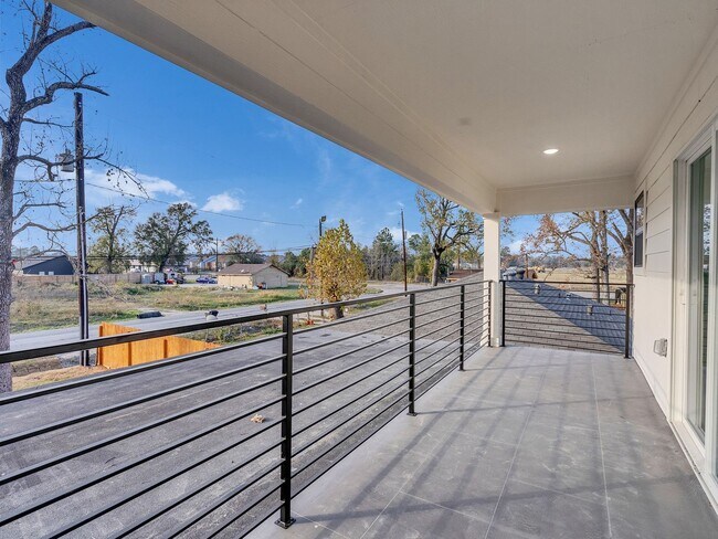 Foto del edificio - ? 3 Bed / 2.5 Bath Duplex – Spacious & Move-In Ready! ?