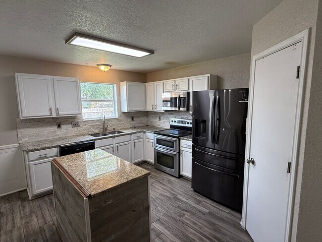 Foto del edificio - Quaint four bedroom home in Belton availab...