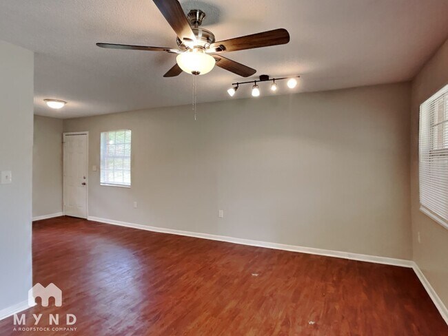 Foto del edificio - 4053 Doster St SW