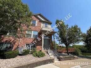 Building Photo - 1513 Bristol Ln