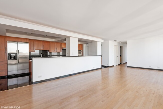 Foto del edificio - 111 E Chestnut St