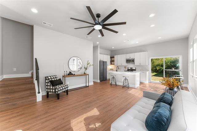 Foto del edificio - 612 1/2 N Robinson St