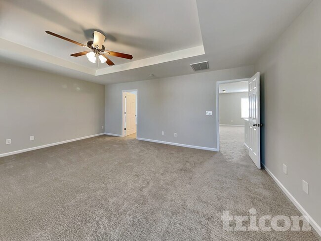 Building Photo - 30 Rowan Dr