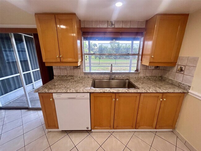 Foto del edificio - 6730 NW 9th St