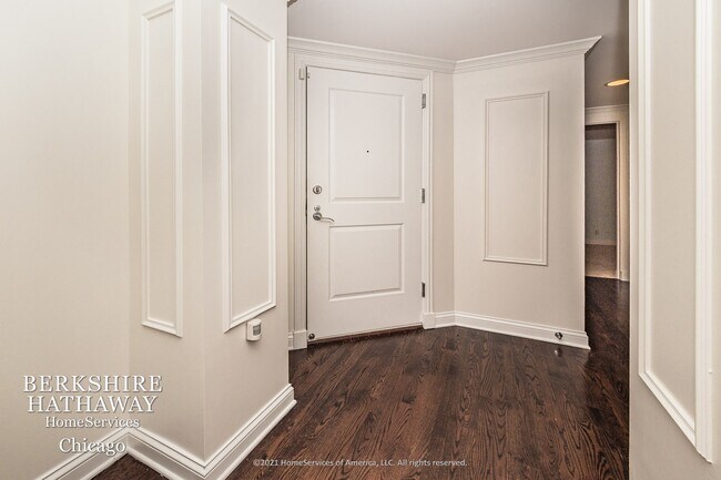 Foto del edificio - 444 W Roslyn Place