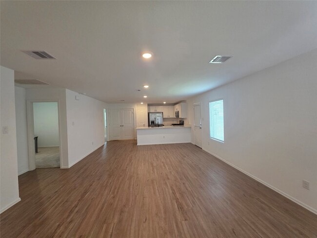 Building Photo - 314 Riverwood Village Ln