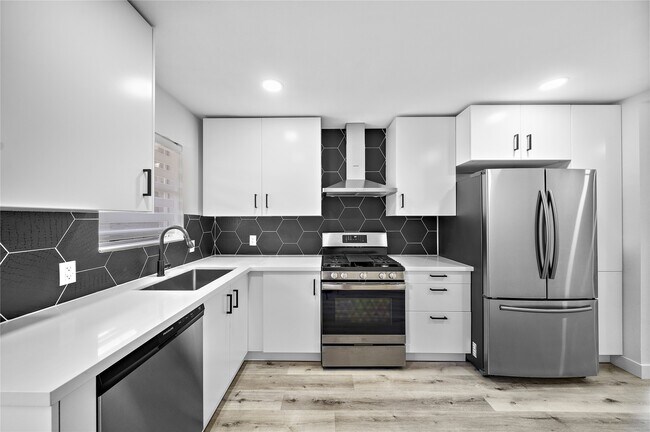 Foto del edificio - 1106 W Tri Oaks Ln