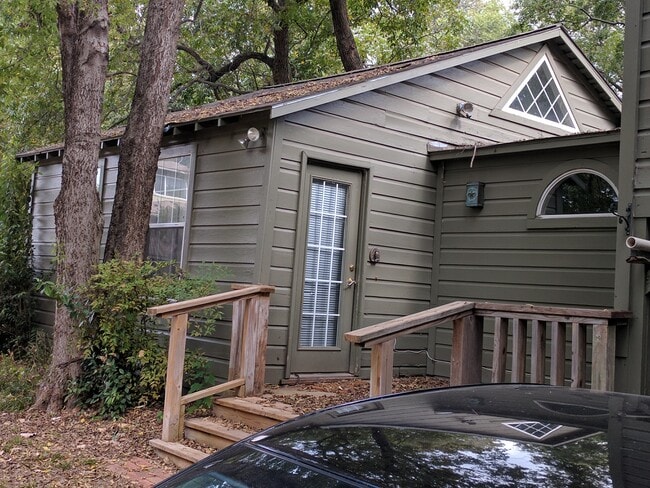 Building Photo - 8118 Garland Rd