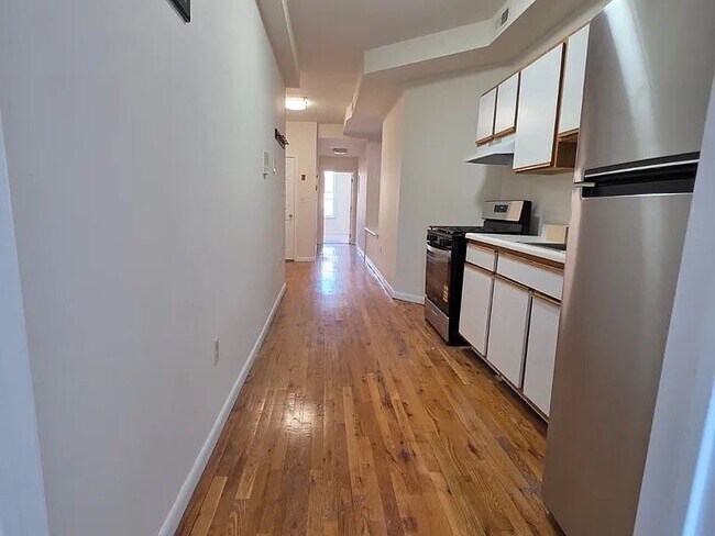 Foto del edificio - 530 Monroe St