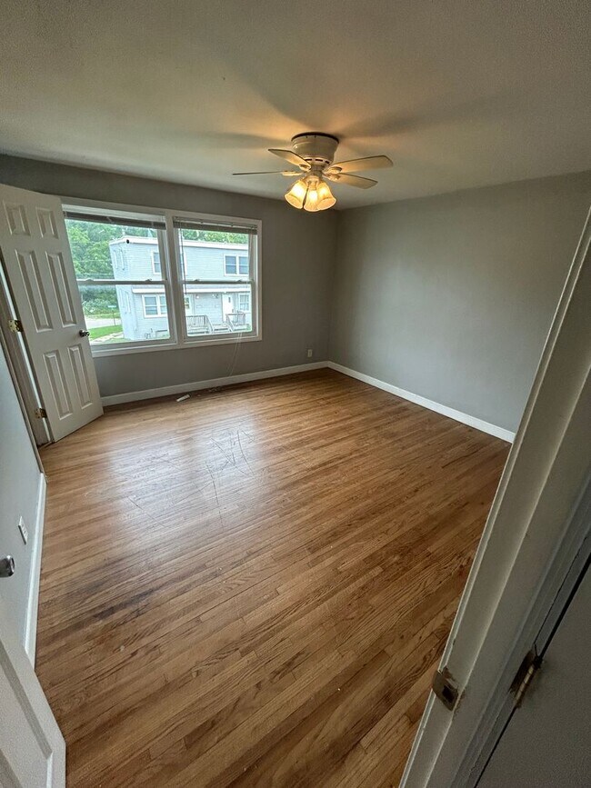 Foto del edificio - 2-Bedroom/1-Bath Townhouse for Rent