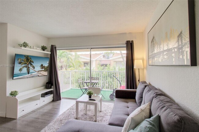 Foto del edificio - 4610 NW 79th Ave