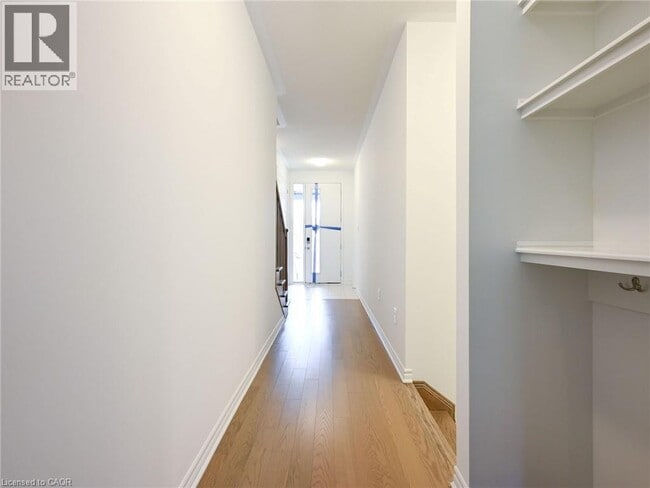 Building Photo - 4045 Saida St