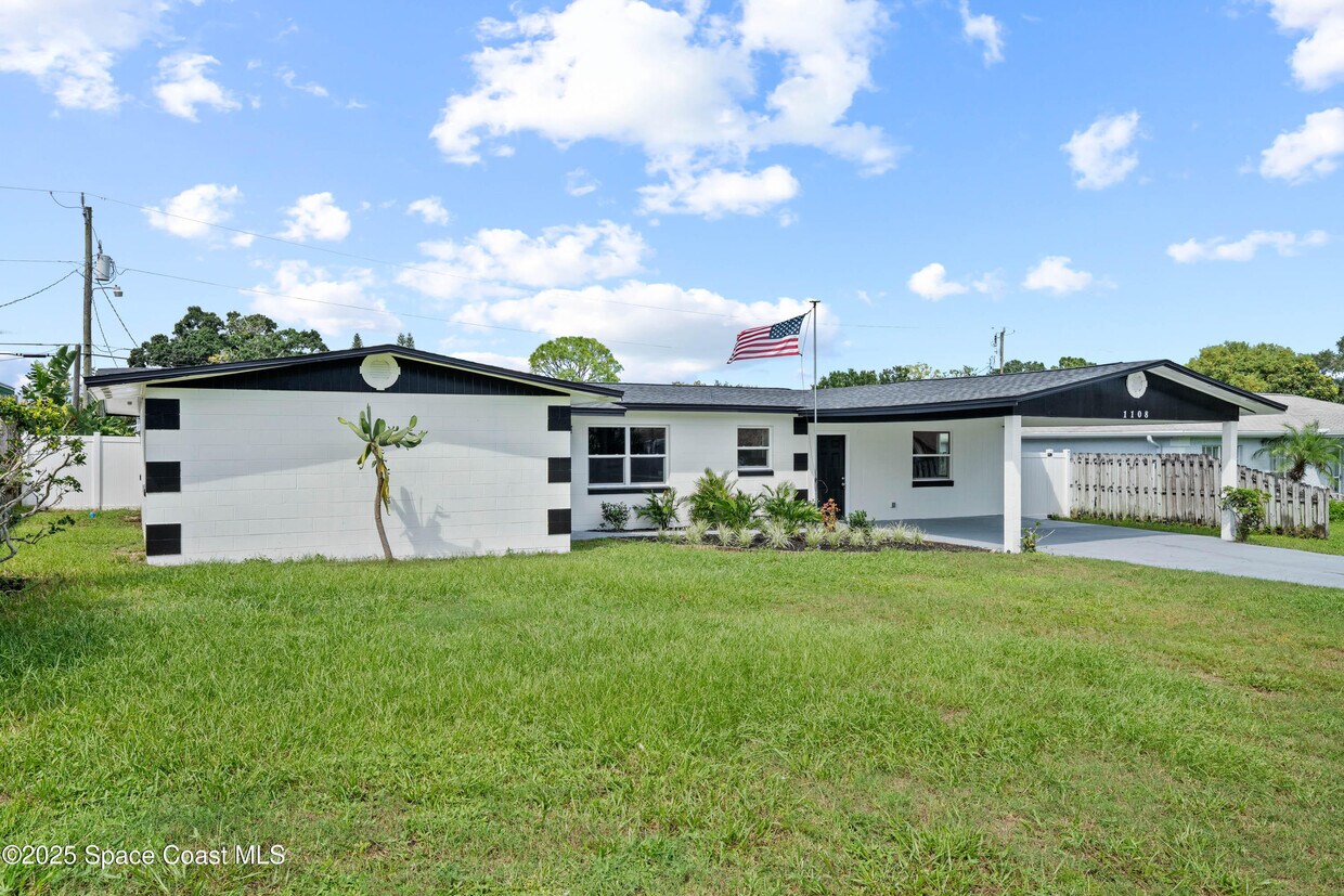 Primary Photo - 1108 Vineland St