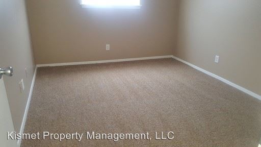 Building Photo - 3609-3625 Forrest Dr