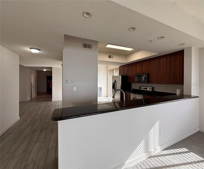 Foto del edificio - 6336 Buford St
