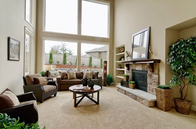 Building Photo - Greenbriar Sammamish 4 Bedroom Home - 3 Ca...