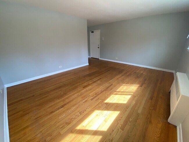 Foto del edificio - 703 Dodge Ave