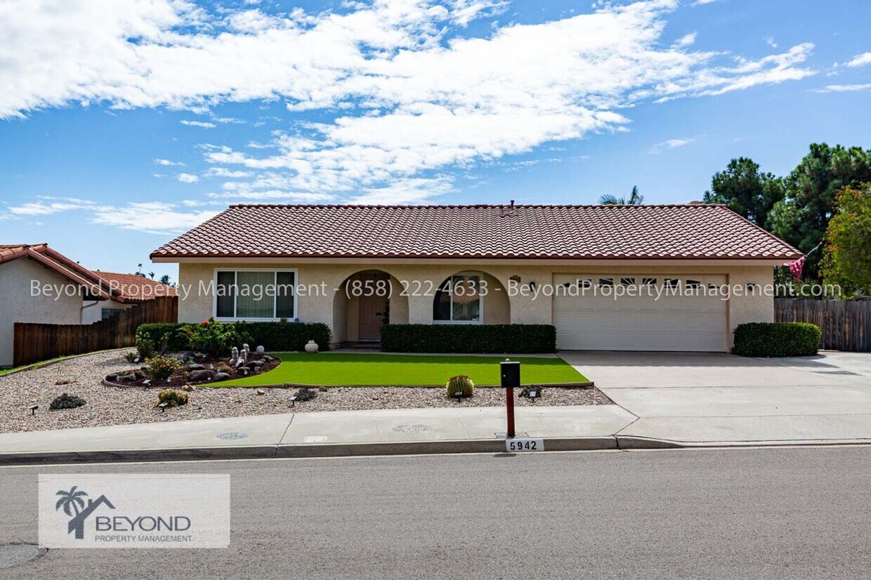 Foto principal - STYLISHLY UPGRADED 4BD HOME – PET FRIENDLY...