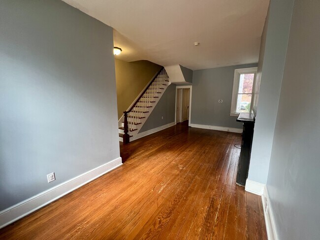 Foto del edificio - 533 W Walnut St