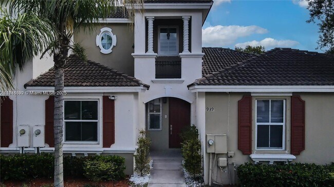 Foto del edificio - 939 NE 42nd Terrace