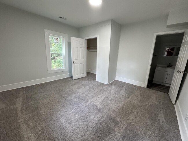 Photo - 919 Randolph St House