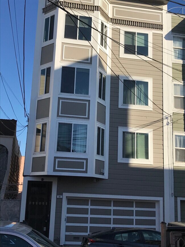 Building Photo - 81 Albion St