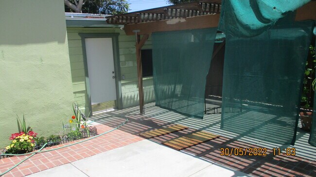 Foto del edificio - 3212 Laurel Ave