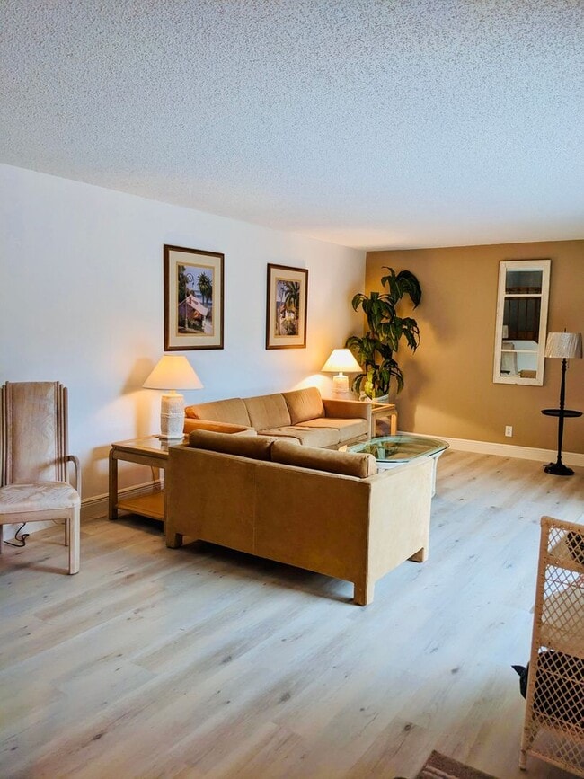 Photo - 2/2.5 Stuart Townhome near Intracoastal