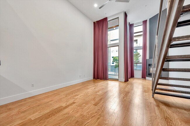 Building Photo - 2068 3rd St