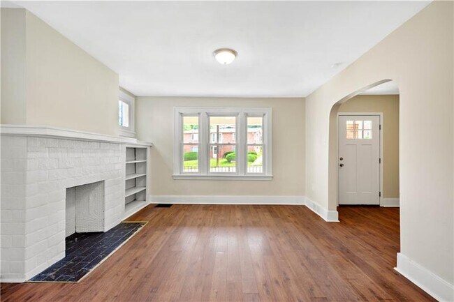 Building Photo - 2228 S Braddock Ave