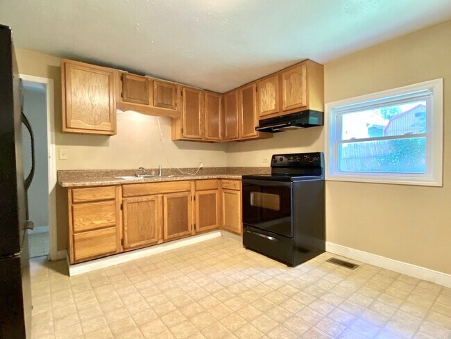 Foto del edificio - Cozy West Asheville Home with Fence