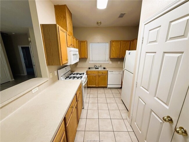 Building Photo - 612 Townplace Dr