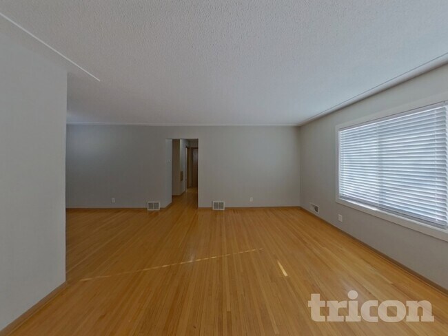 Foto del edificio - 2606 65th Ave N