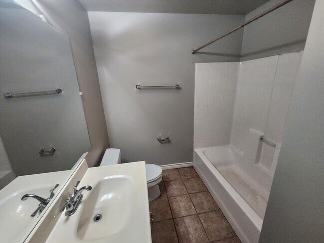 Building Photo - 2714 Whitis Ave