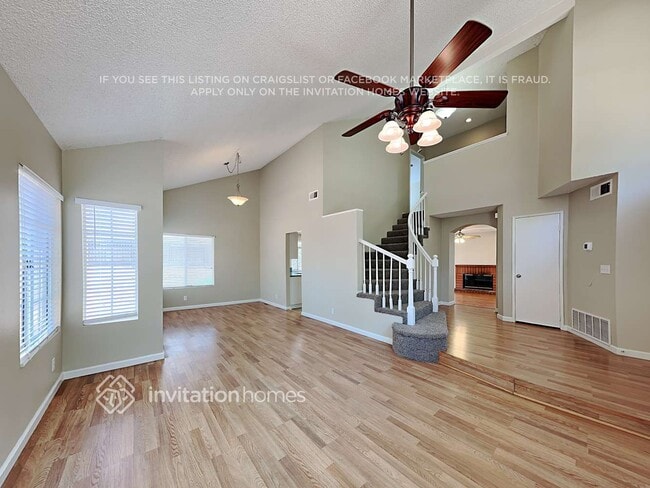 Building Photo - 10310 Vía Pastoral