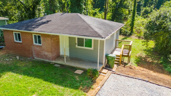 Foto del edificio - 2889 Delray Dr NW