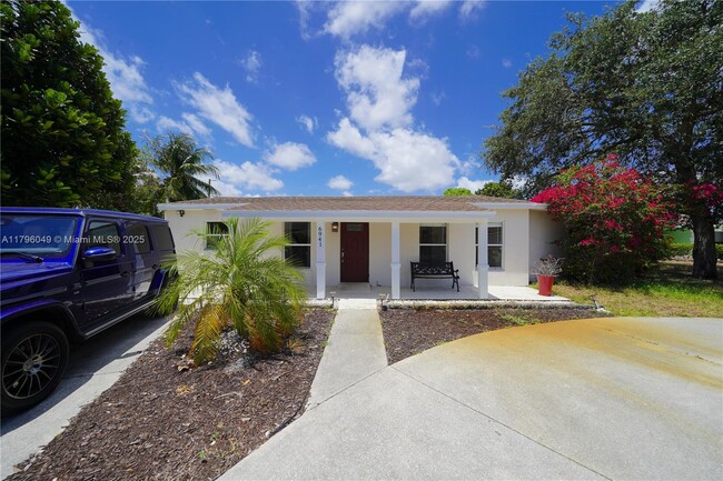 Building Photo - 6941 Boston Dr