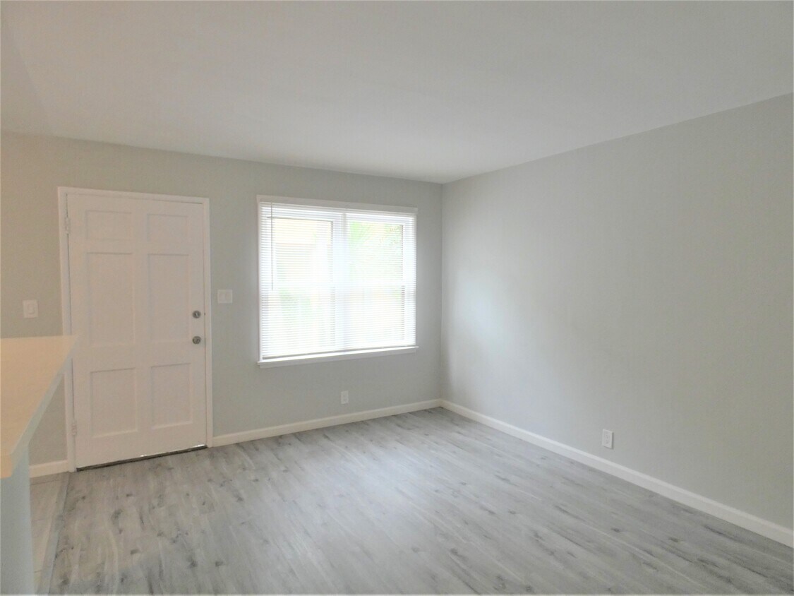 1934 Pine Ave Unit 3, Long Beach, CA 90806 Apartments in Long Beach