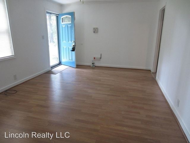 Building Photo - 3 br, 2 bath House - 1606 Beauford Place