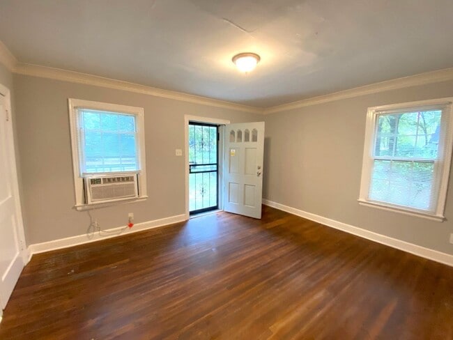 Building Photo - 770 Brower St