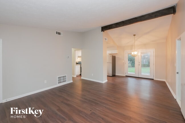 Building Photo - 9052 Homewood Dr