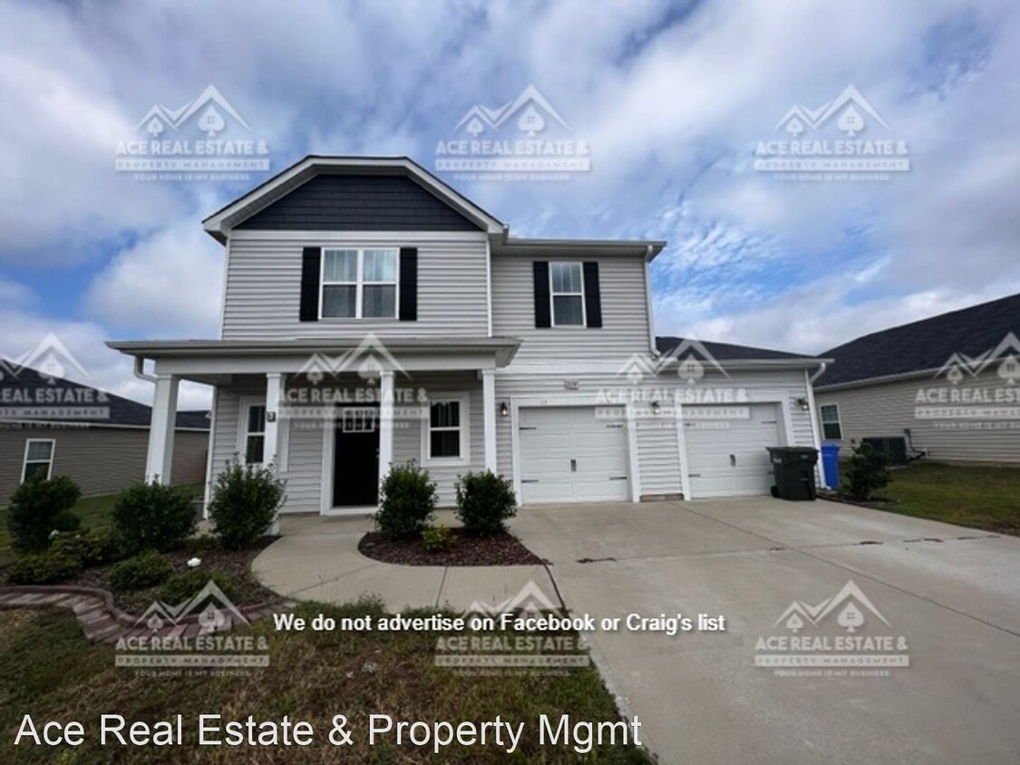 Foto principal - 4 br, 2.5 bath House - 2350 Spinning Wheel...